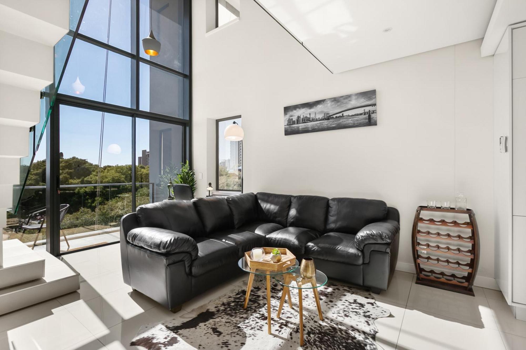 Park Central Loft In Rosebank Johannesburg