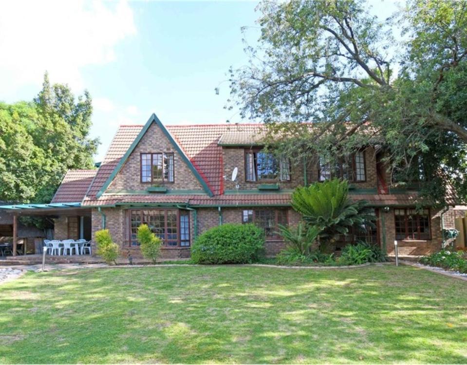 Holiday home West Villa, Load Shedding Power Back-up System Johannesburg
