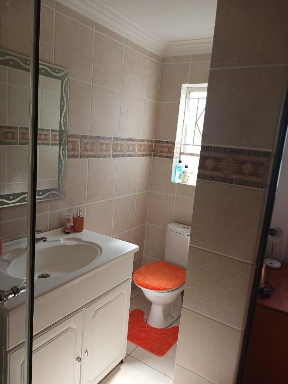 Guest house Sbukosezwe *