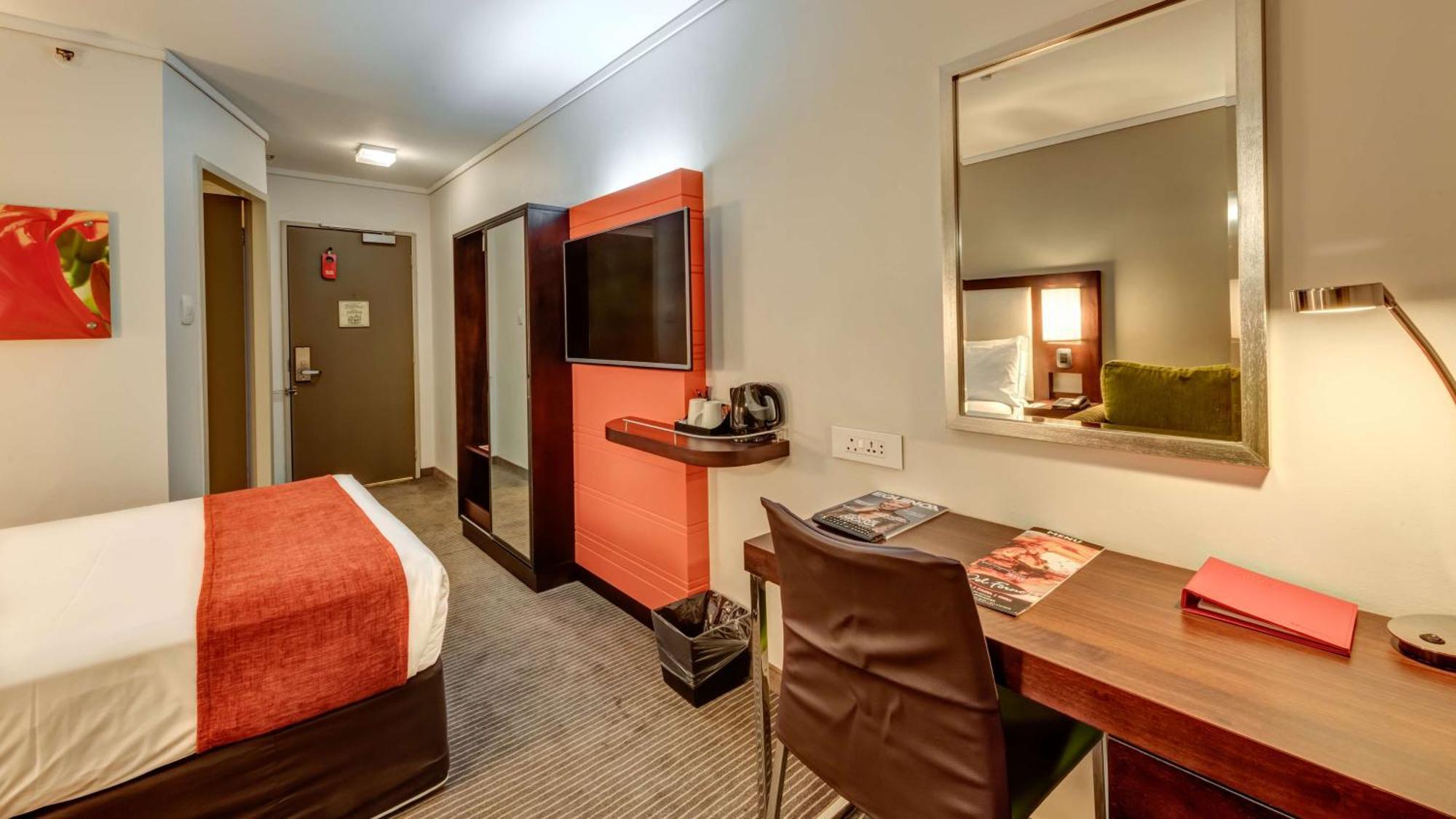 Stayeasy Eastgate Hotel Johannesburg