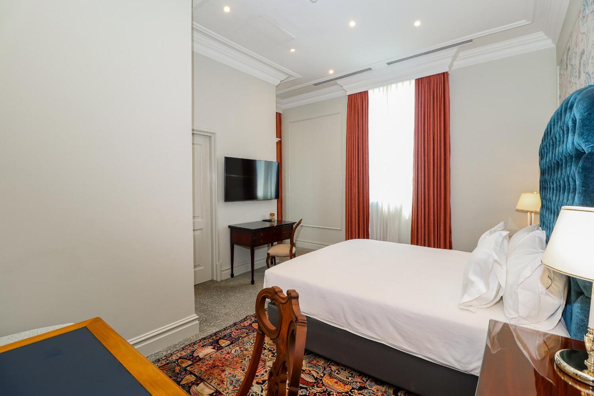 The Monarch Hotel 5*