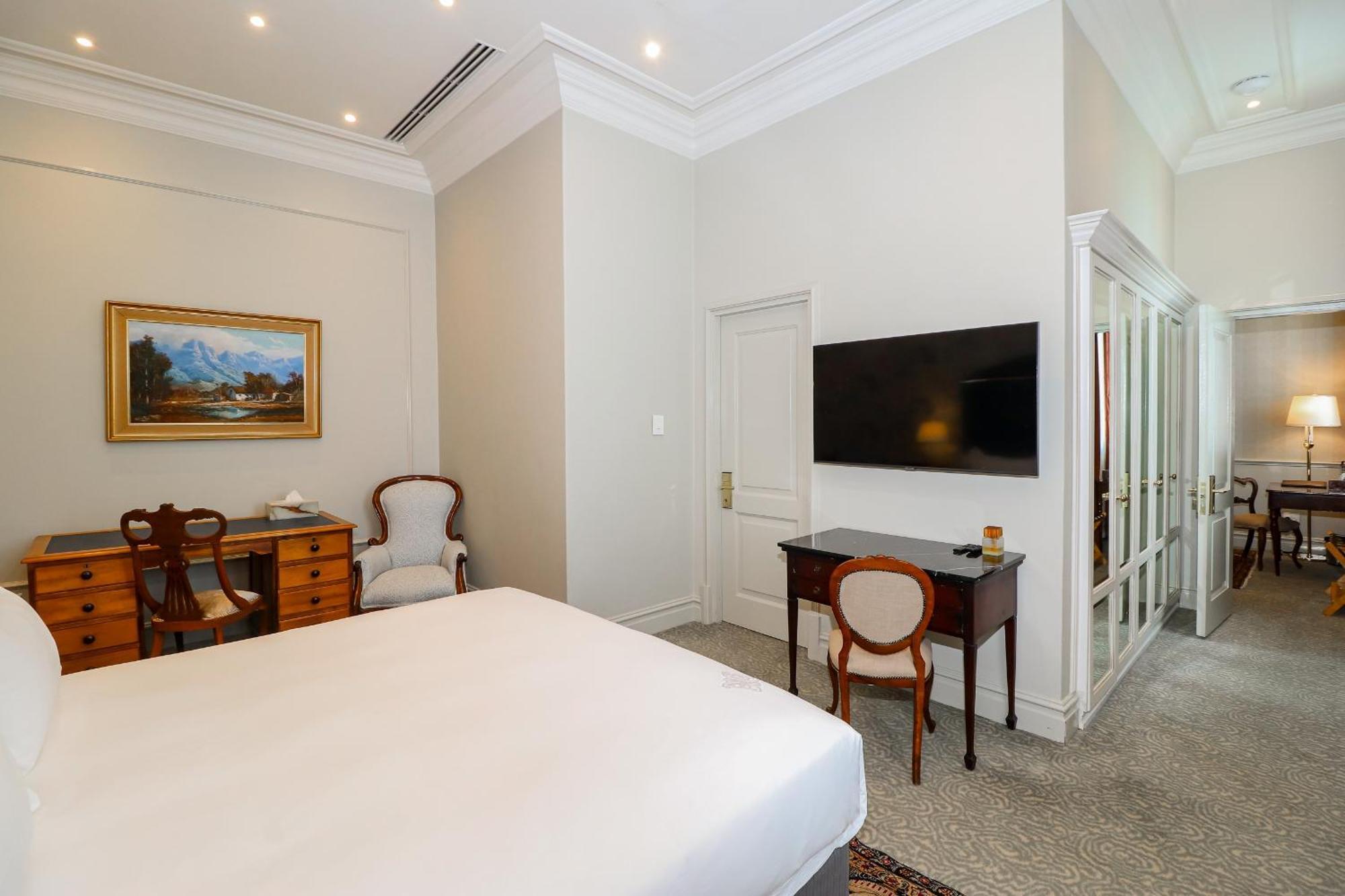 Hotel The Monarch