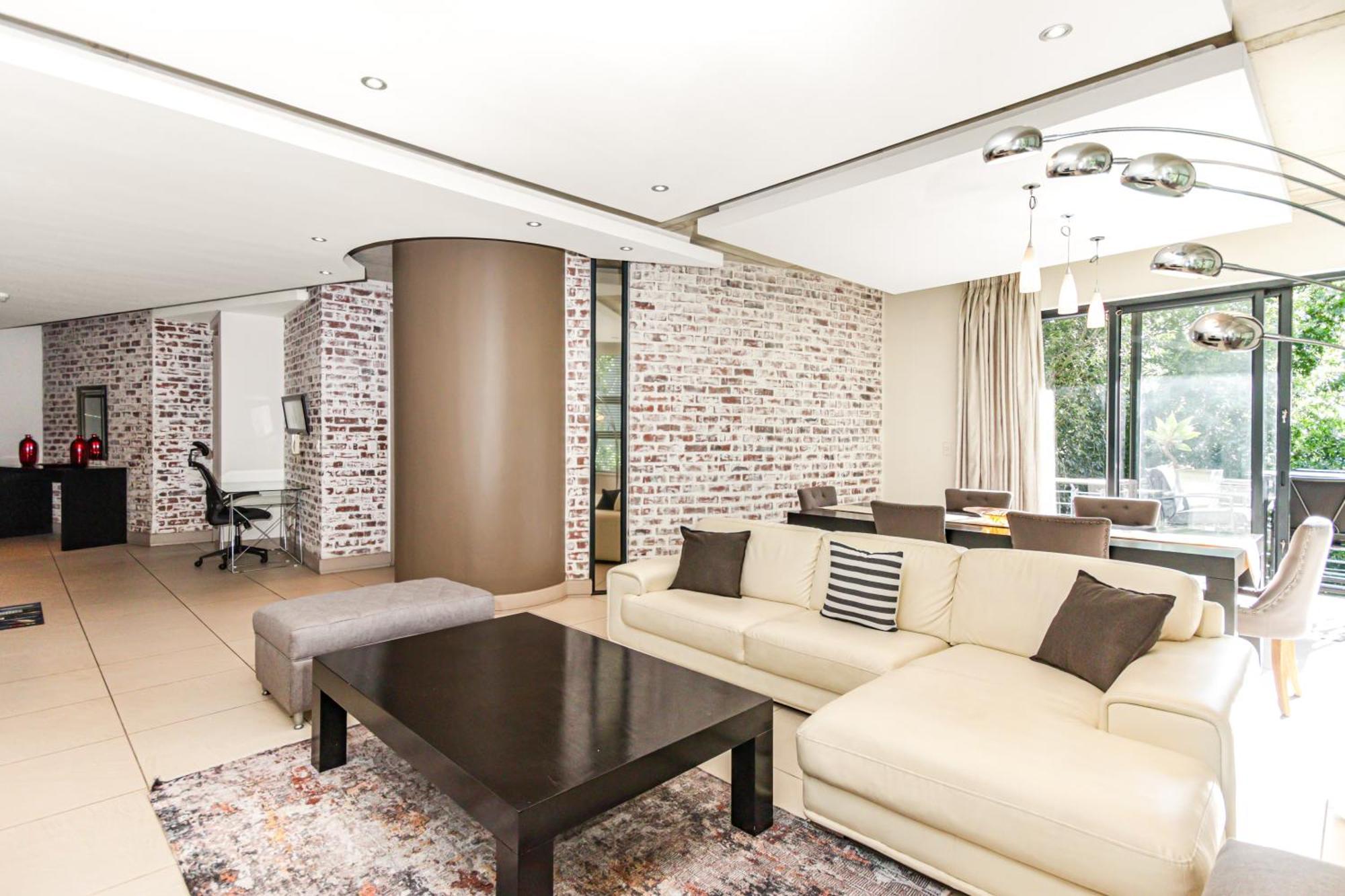 Old House Lane Melrose Boulevard Apartment