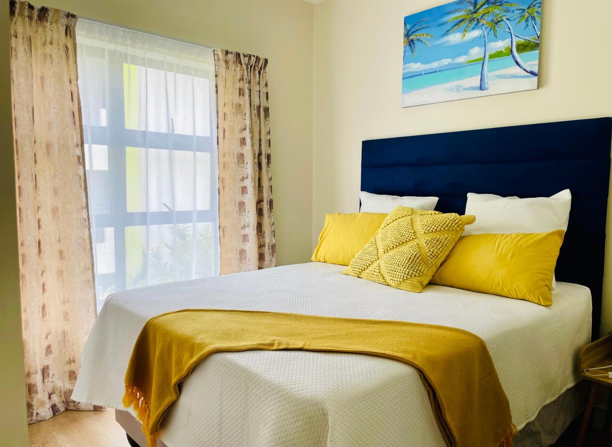 2 Bedroom 2 Bathroom In Sandton * Joanesburgo