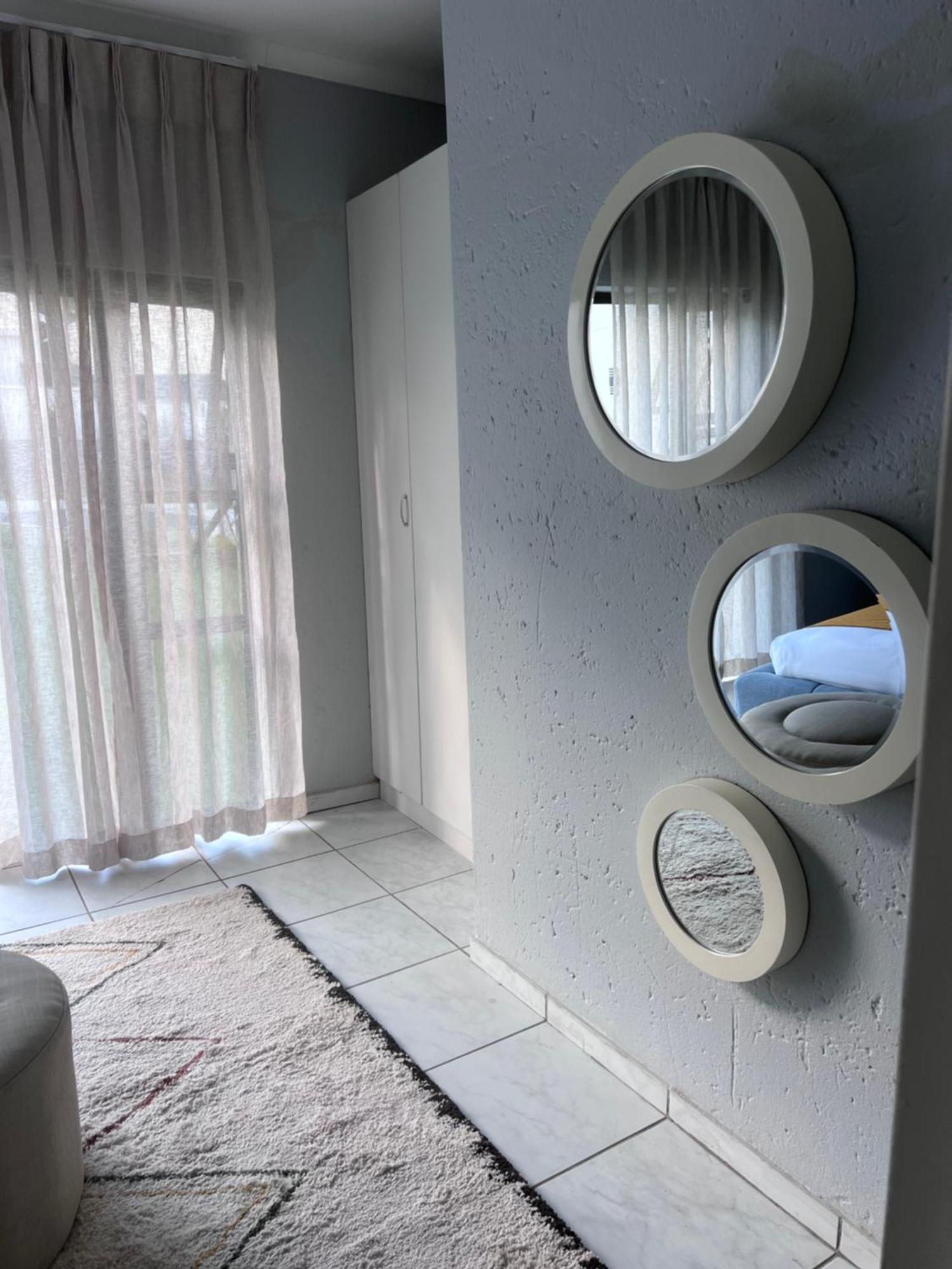 Lanina Self Catering *
