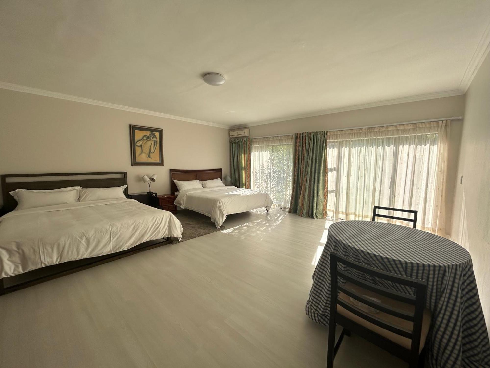 Guest house Elegant Sandton
