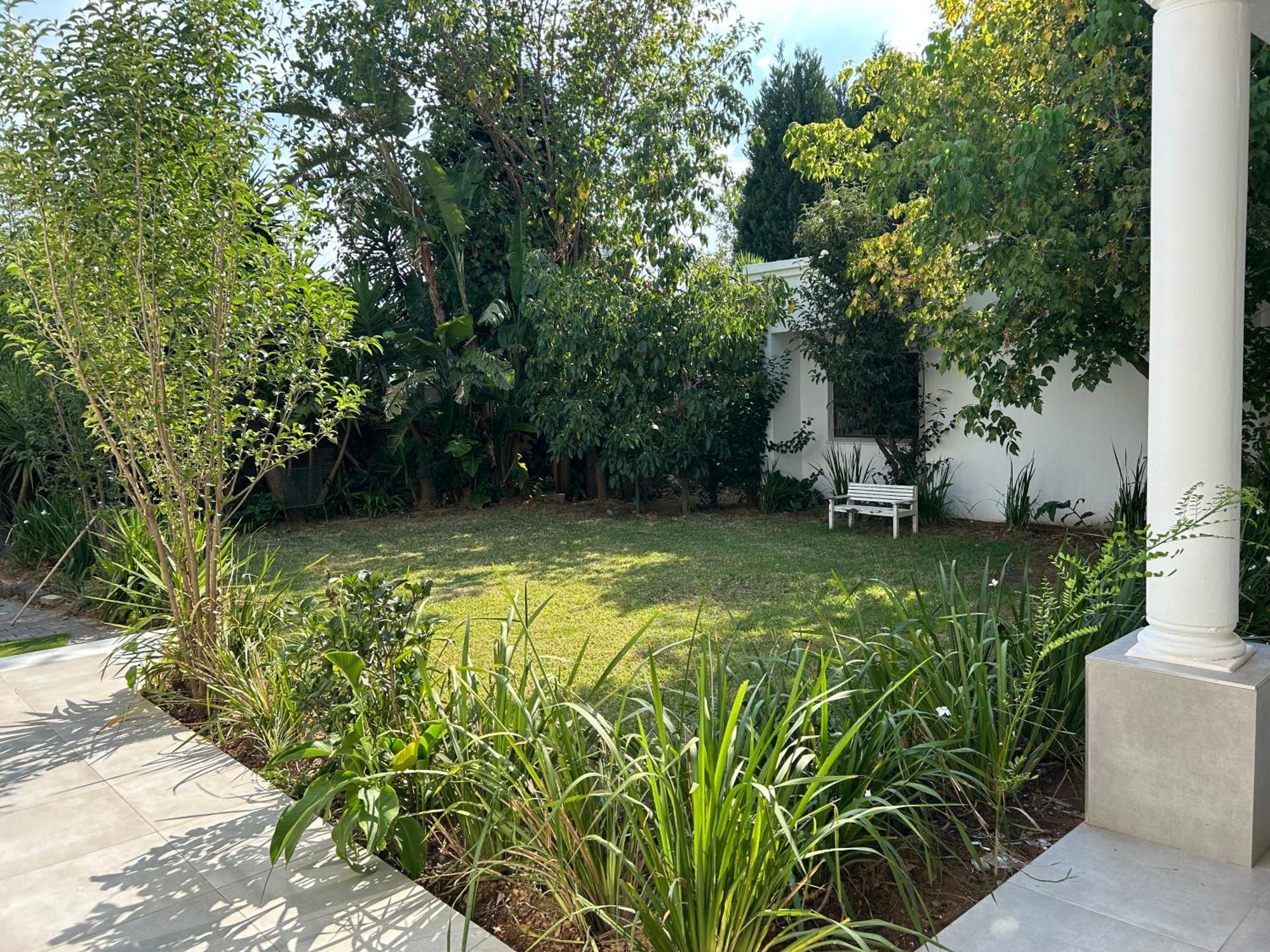 Guest house Elegant Sandton *
