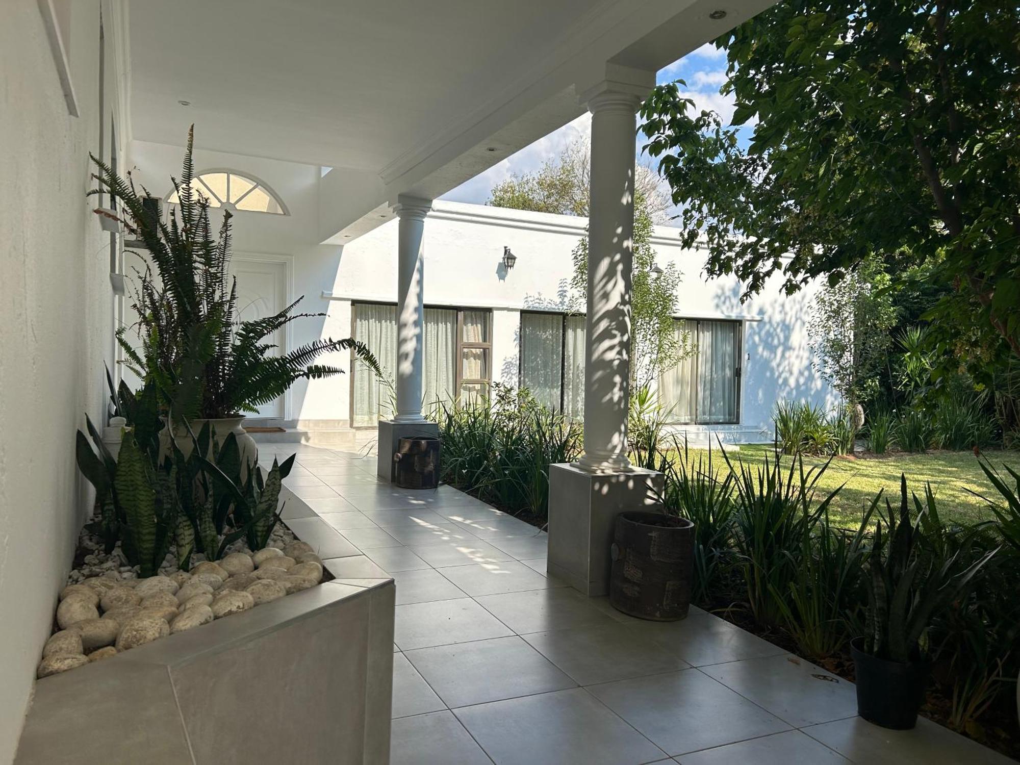 Elegant Sandton Guest house Johannesburg