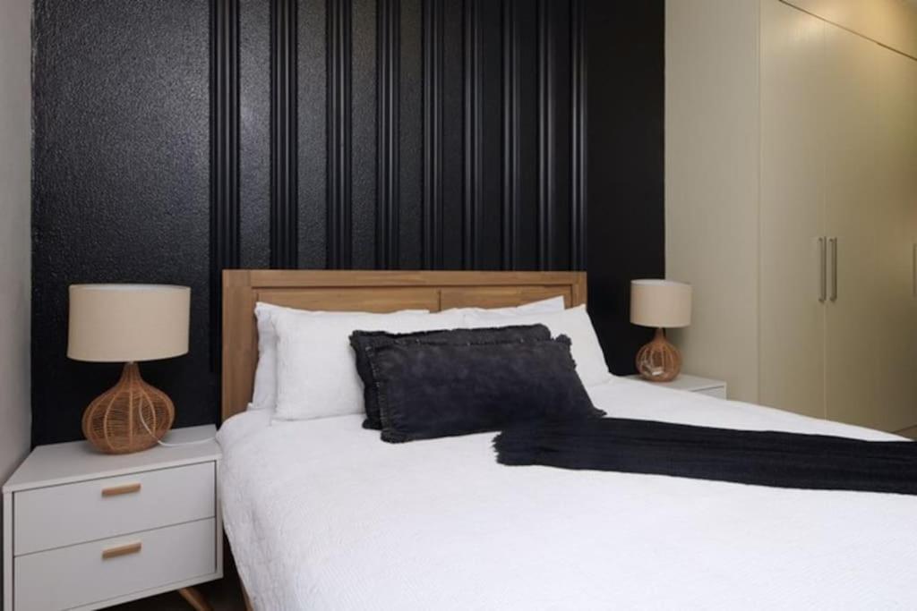 Sunrise Rivonia One Bed Johannesburg