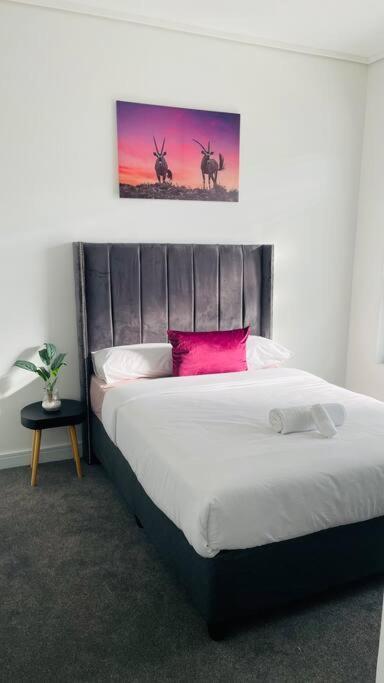 Apartamento Luxurious & Peaceful Sandton 3-bed - Backup Power *