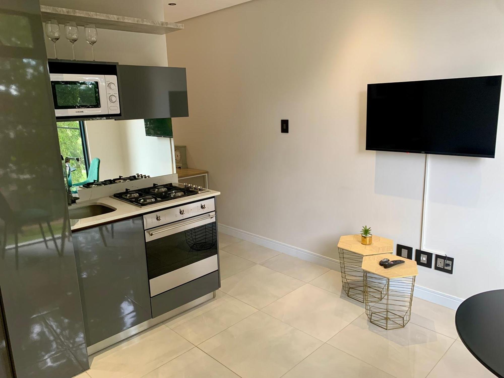 Oam The Paramount Rosebank Luxury One-bedroom * Johannesburg