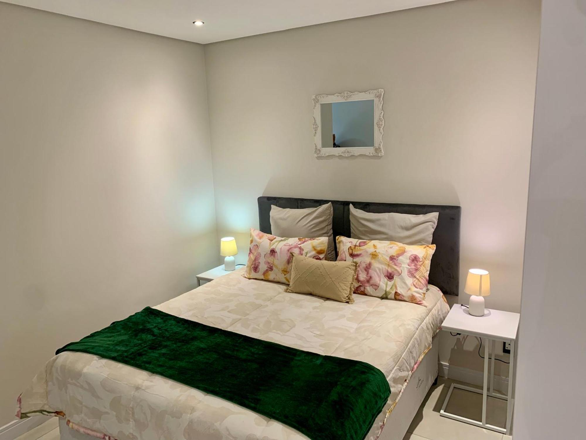 Căn hộ Oam The Paramount Rosebank Luxury One-bedroom *