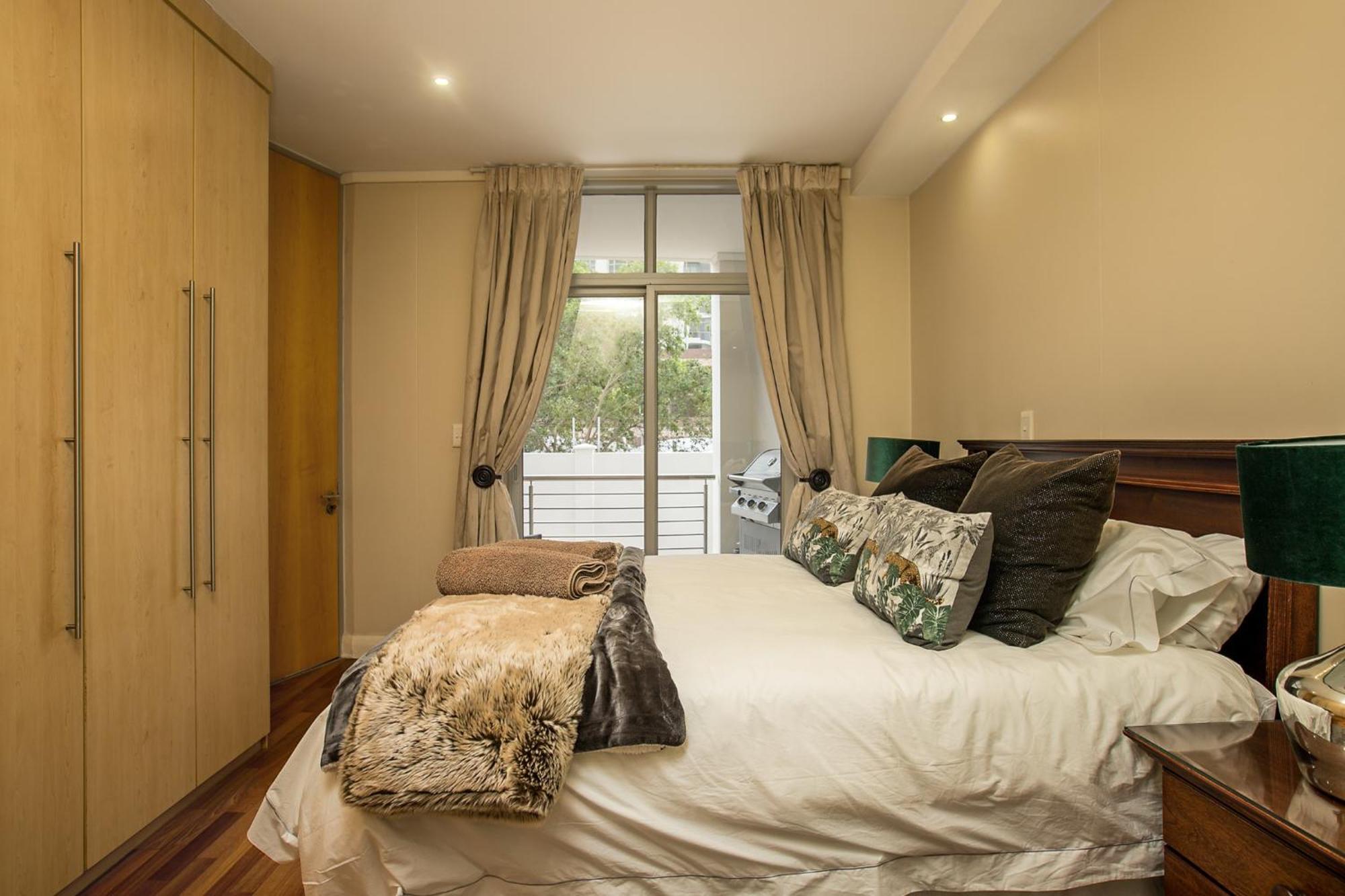 Căn hộ Hydro Park Residences In Sandton With Generator