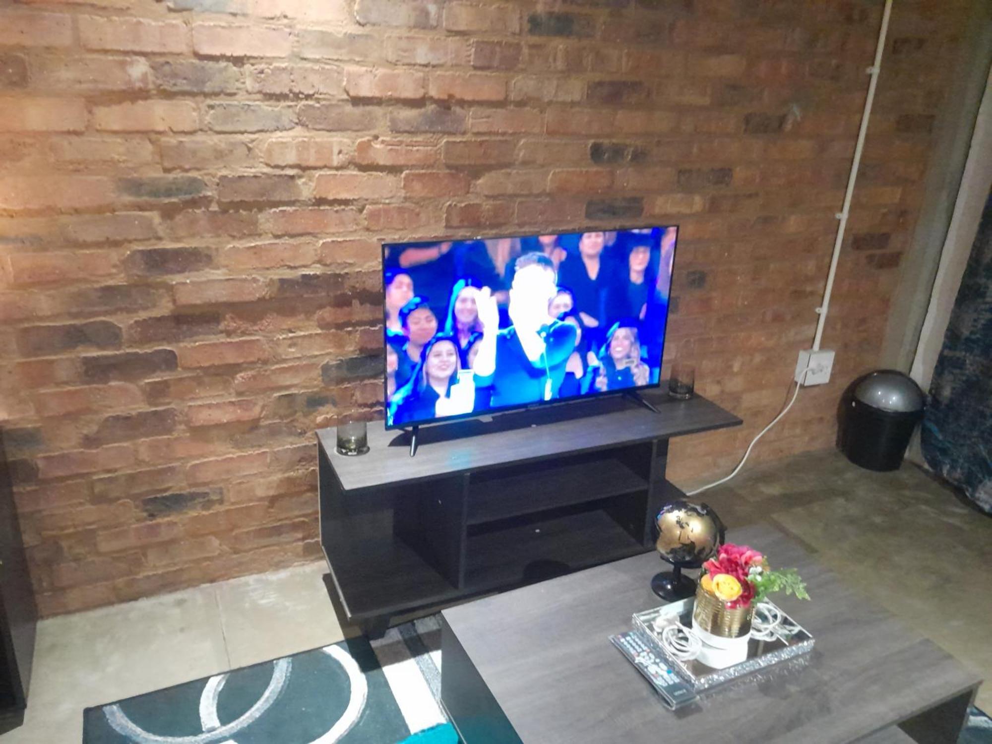 Hide Out Maboneng Bed & Breakfast Johannesburg