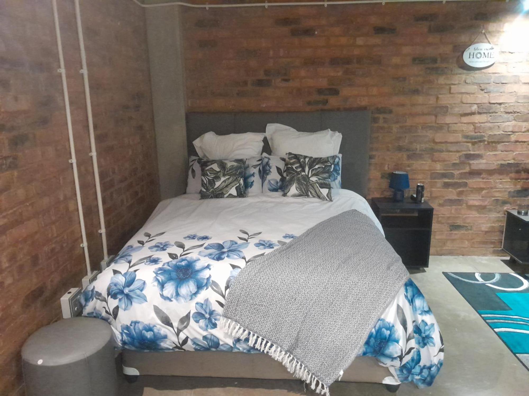 Bed & Breakfast Hide Out Maboneng Johannesburg