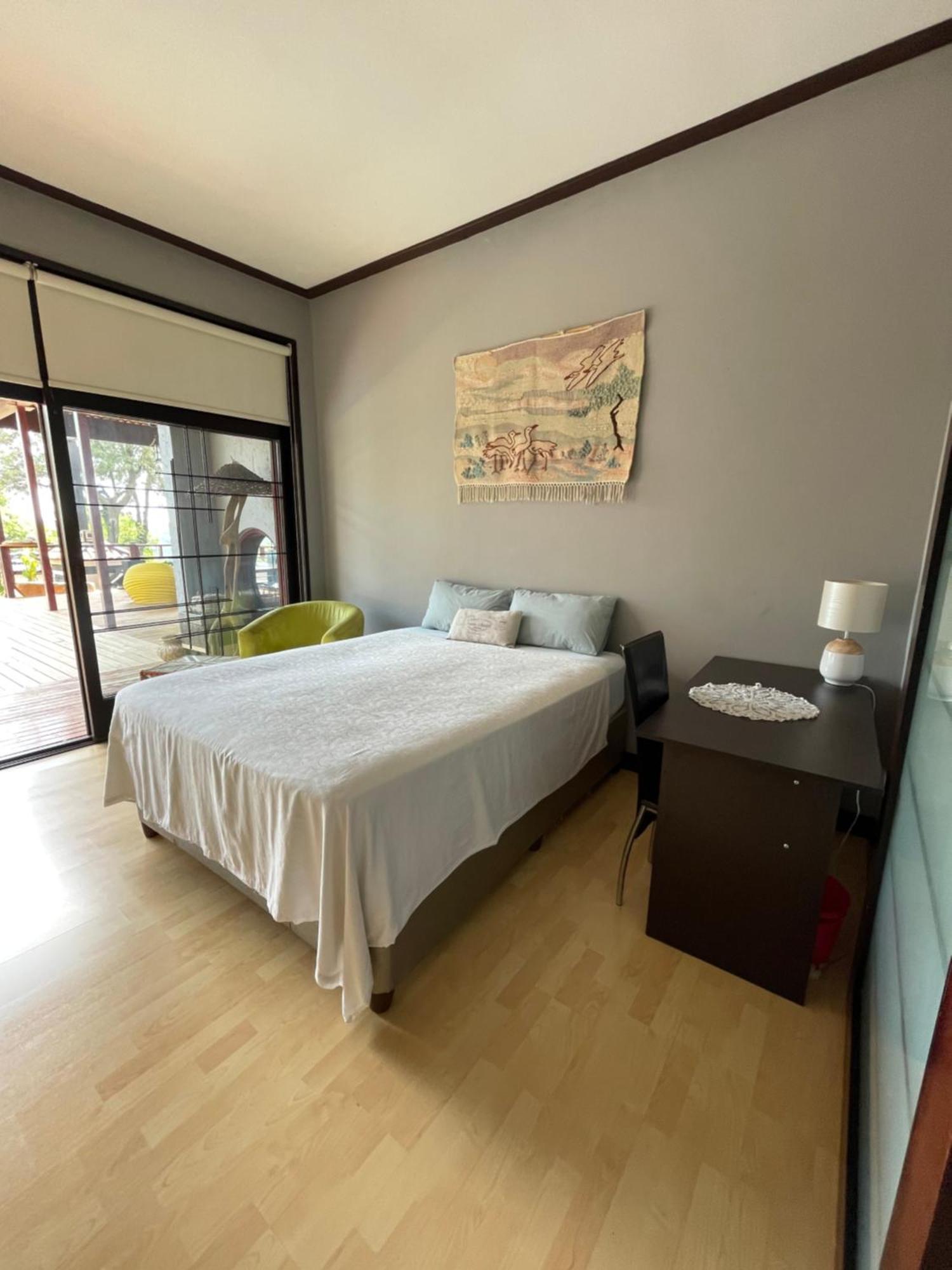 Oasis On Lily With Own Pool Holiday home *