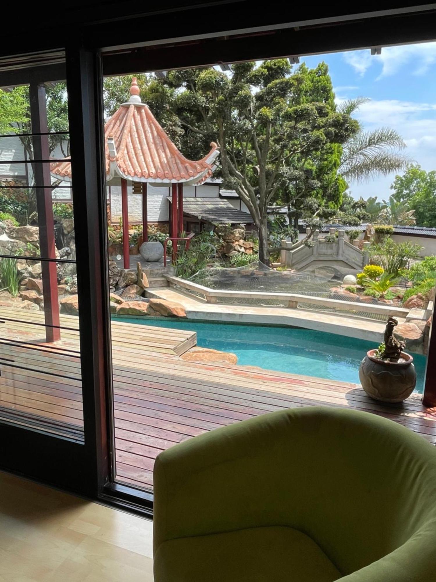 Oasis On Lily With Own Pool * Johannesburg
