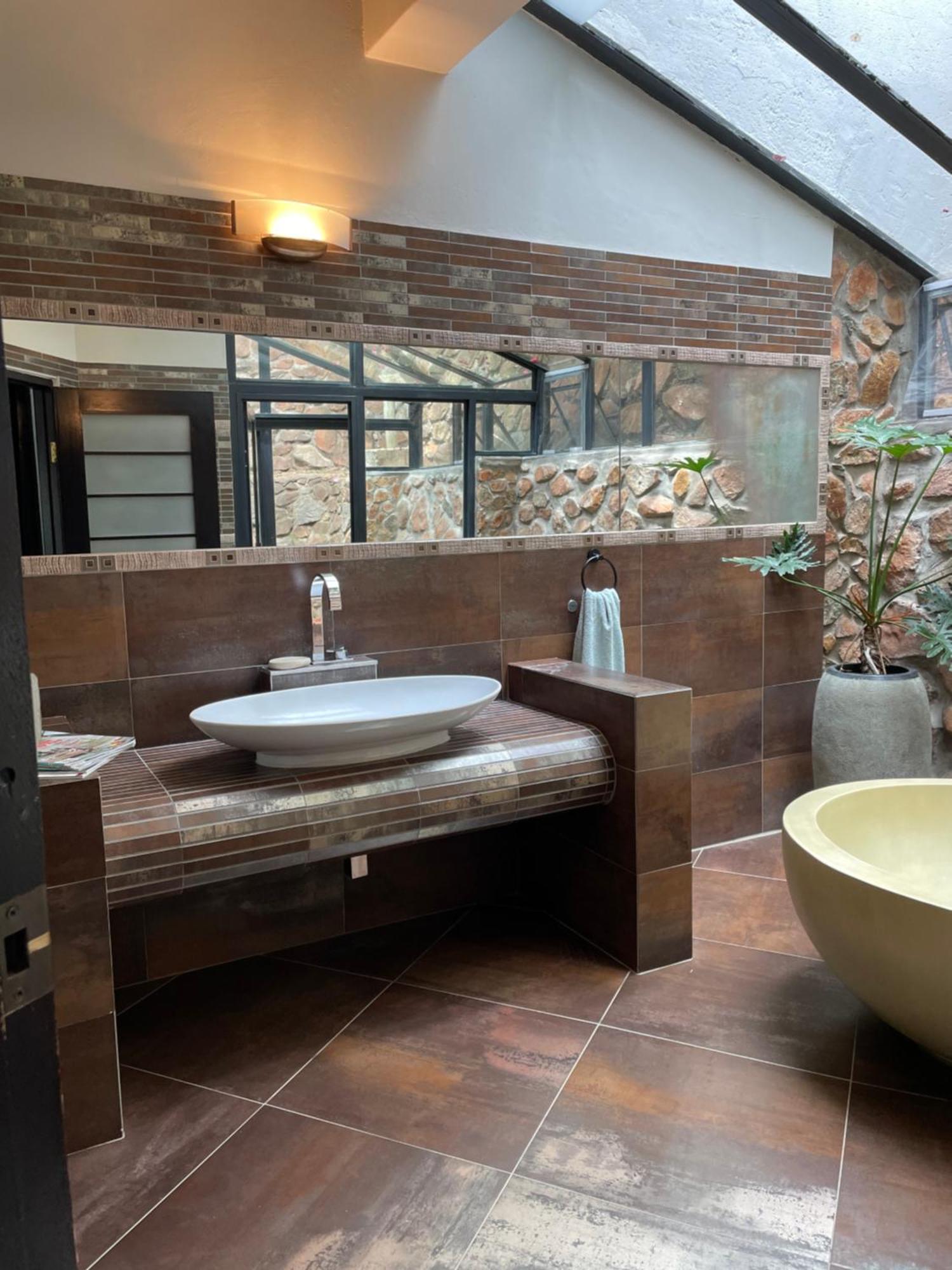 Oasis On Lily With Own Pool * Johannesburg