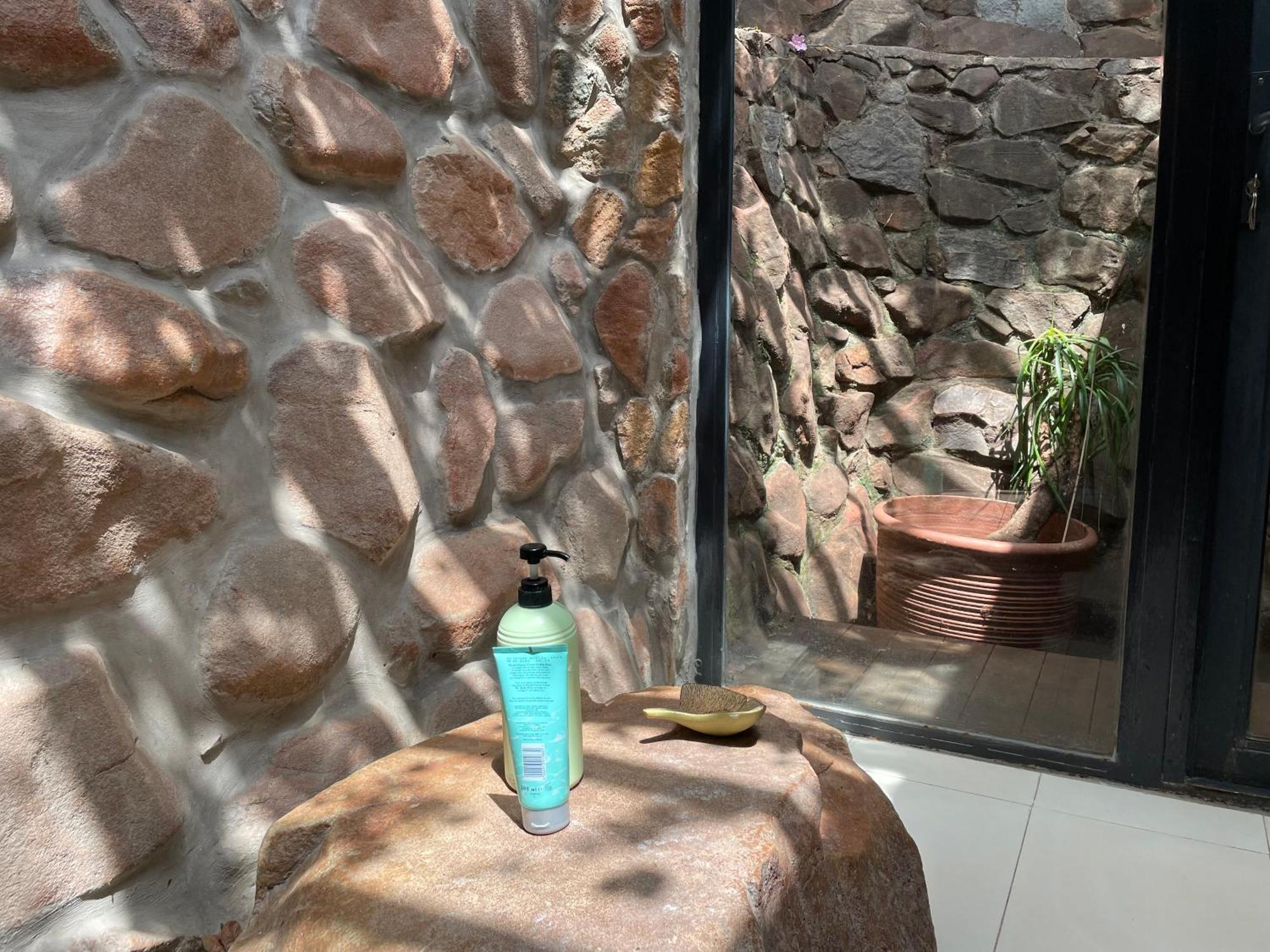 Oasis On Lily With Own Pool *