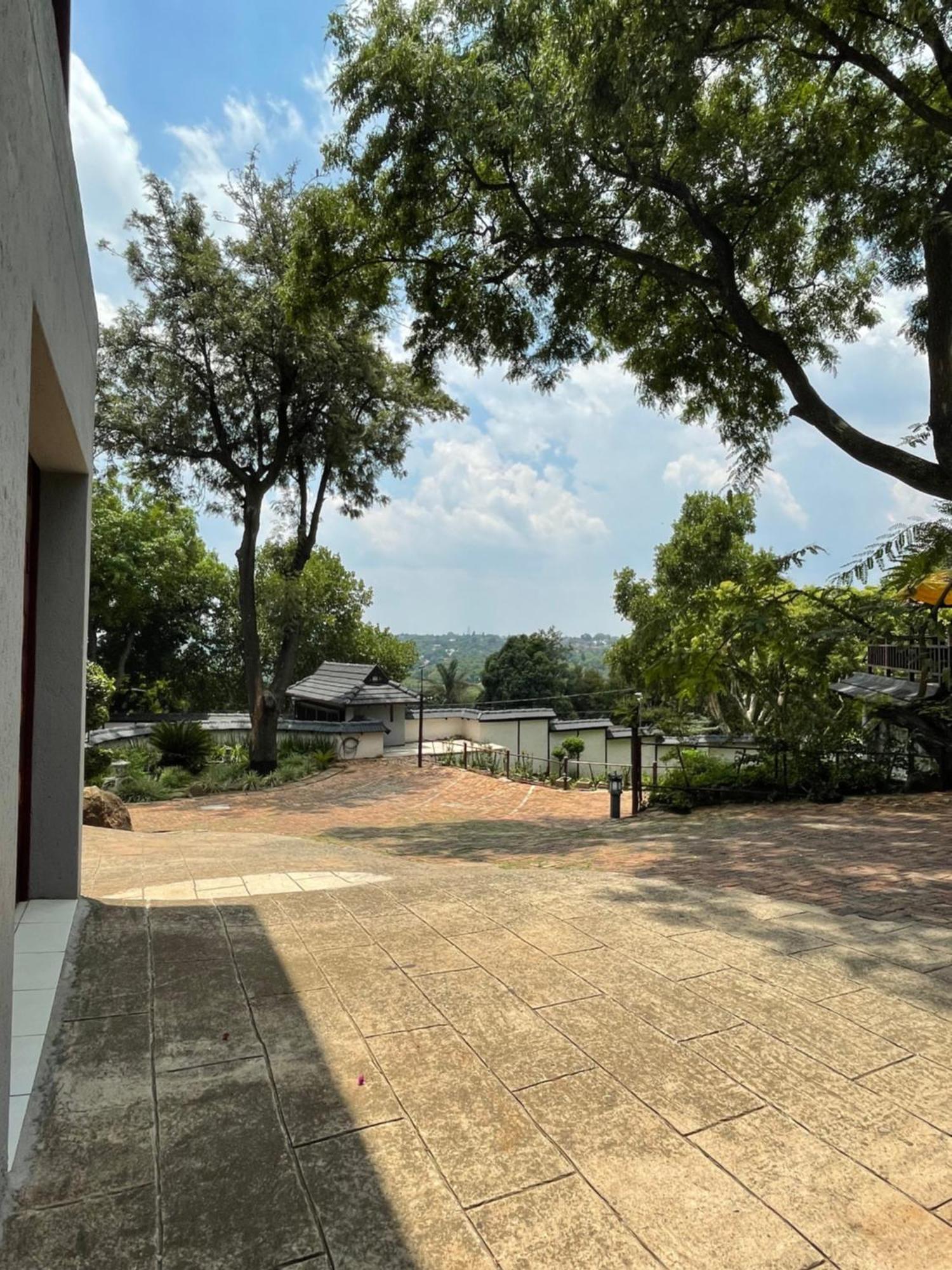 Oasis On Lily With Own Pool * Johannesburg