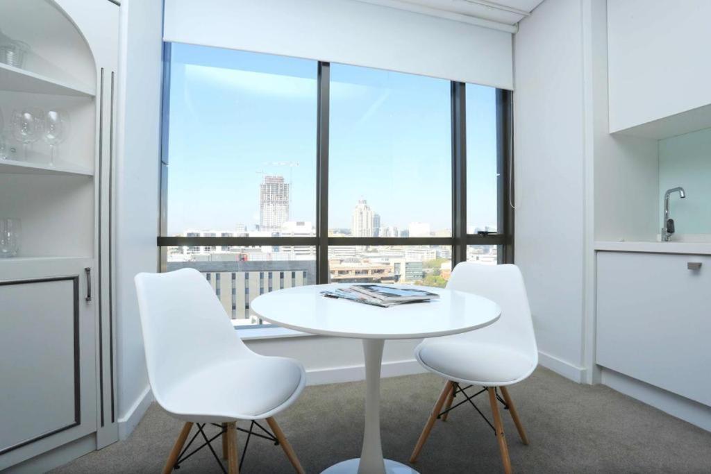 Apartment Sandton Skye *