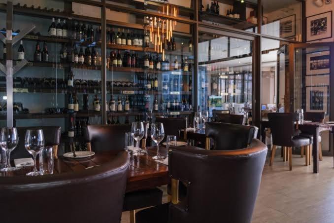 Apartment Sandton Skye *