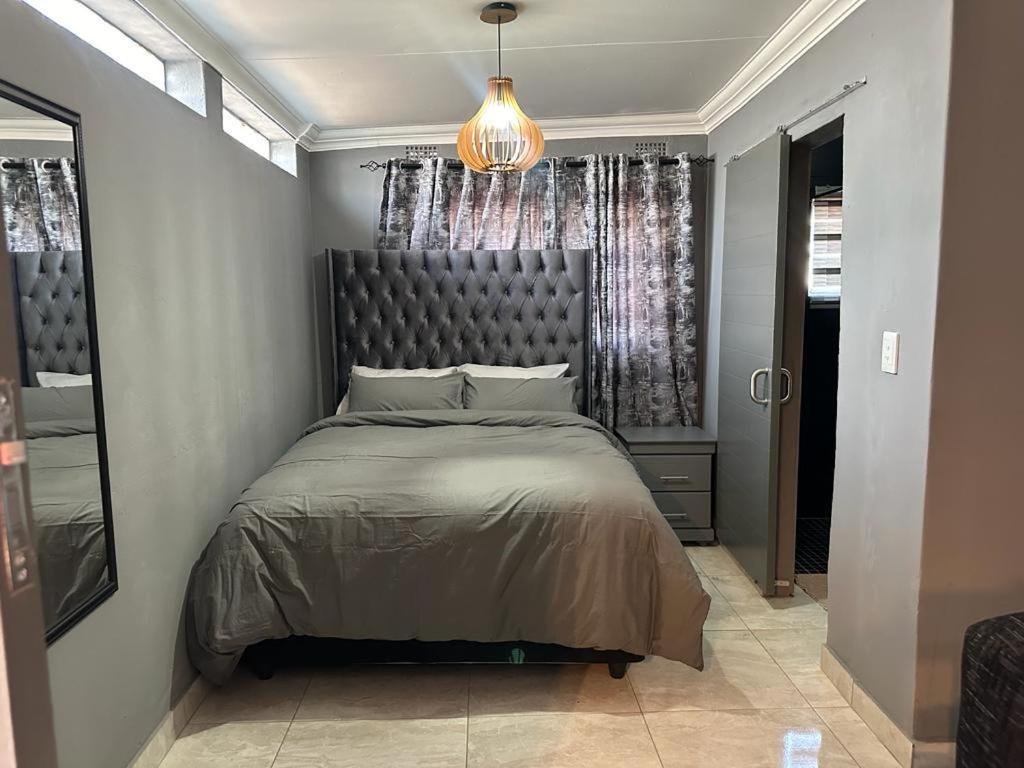 163 On Bez Unit 20 Johannesburg