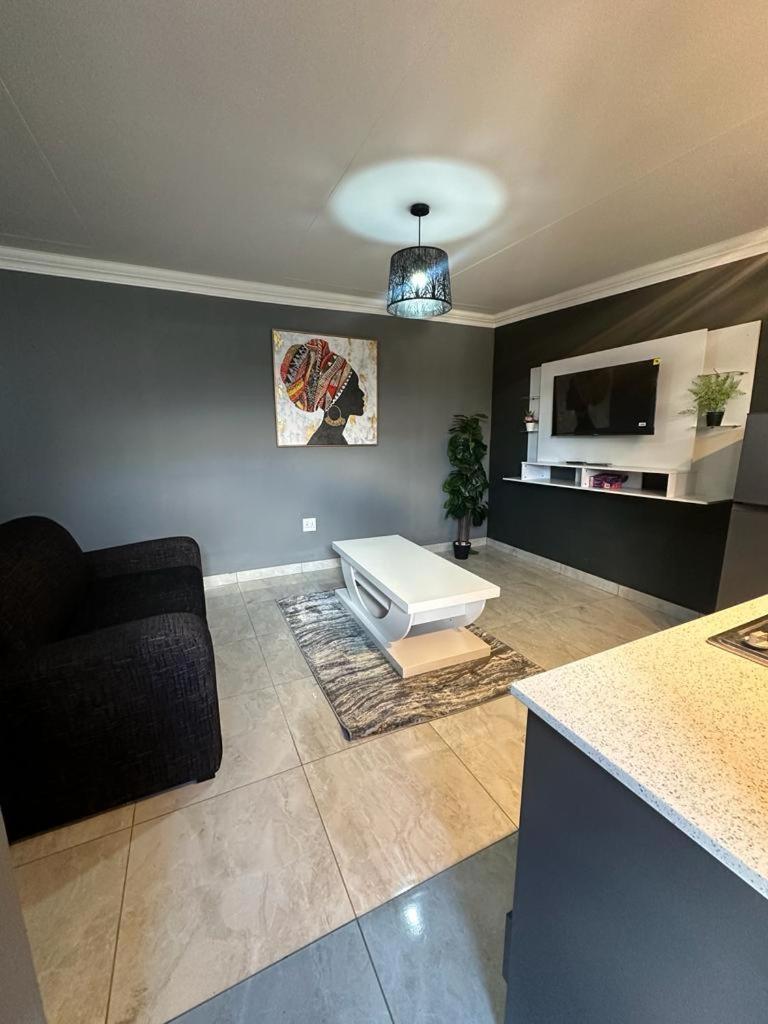 163 On Bez Unit 20 Johannesburg