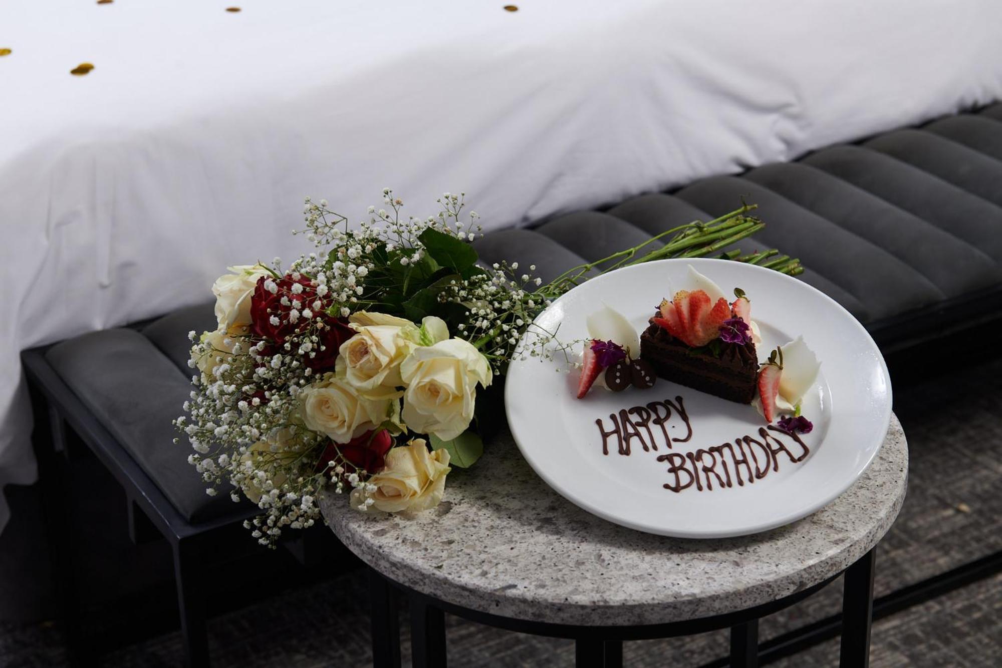 Hotel Seven & 5*