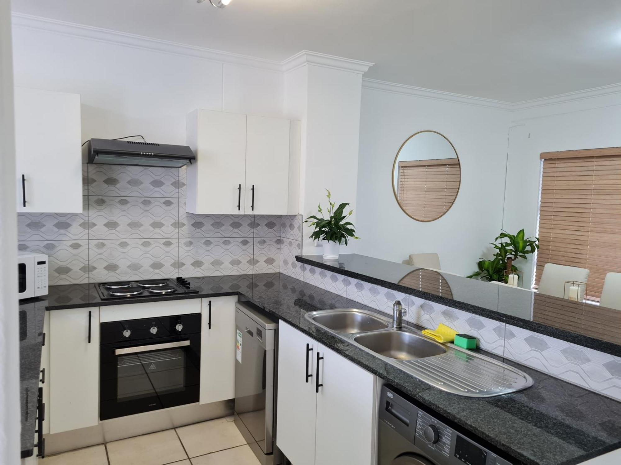 Beautiful 2 Bed 2 Bath @ Westpoint In Sandton Apartment *