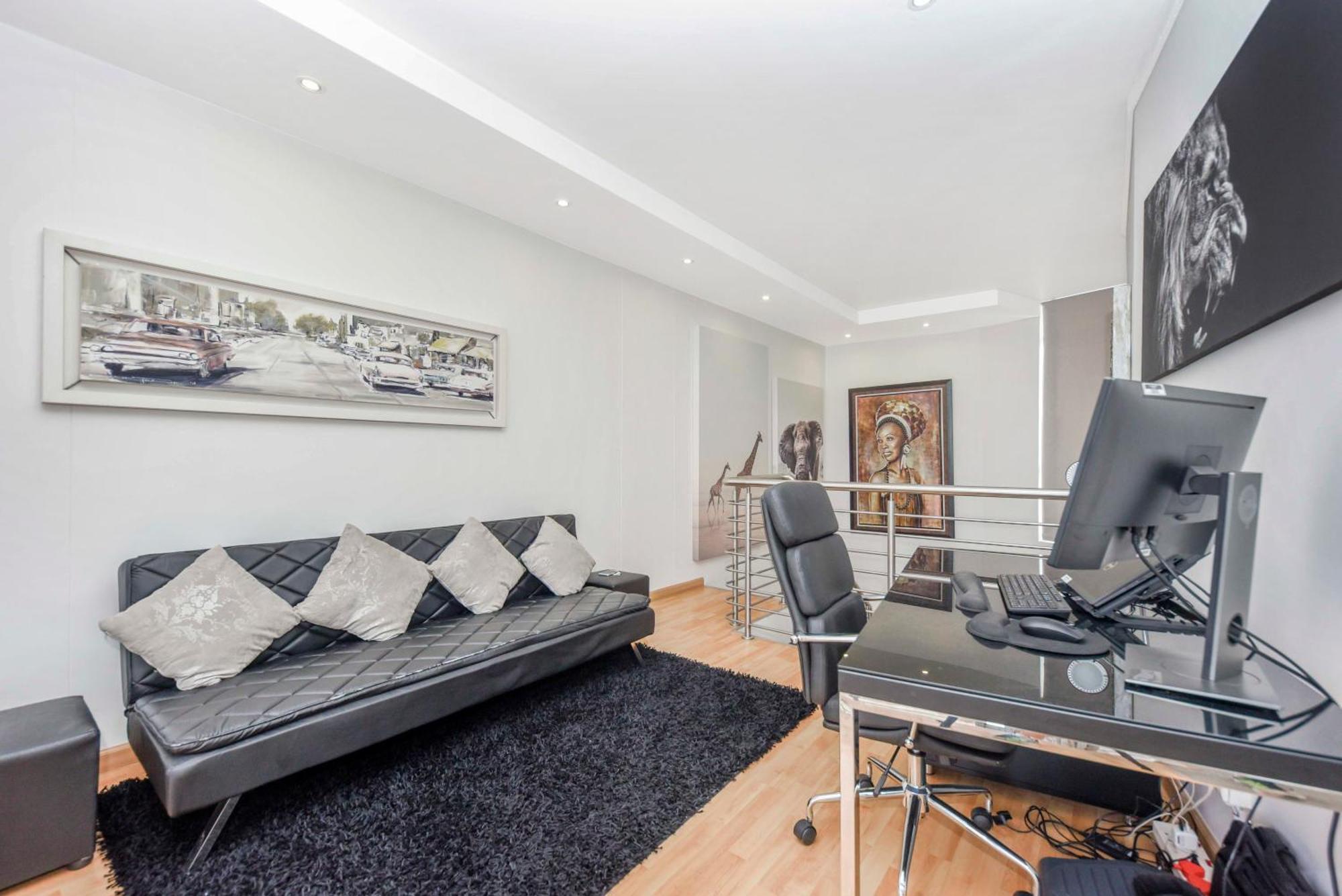 Hydro Park Residences In Sandton With Generator Johannesburg