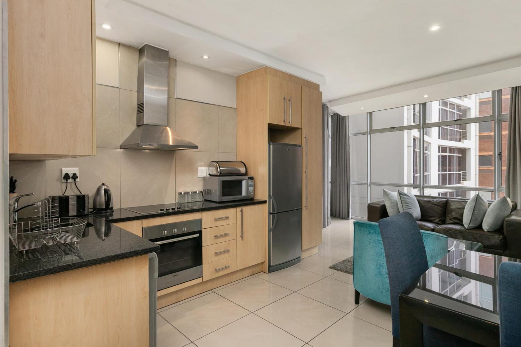 Hydro Park Residences In Sandton With Generator
