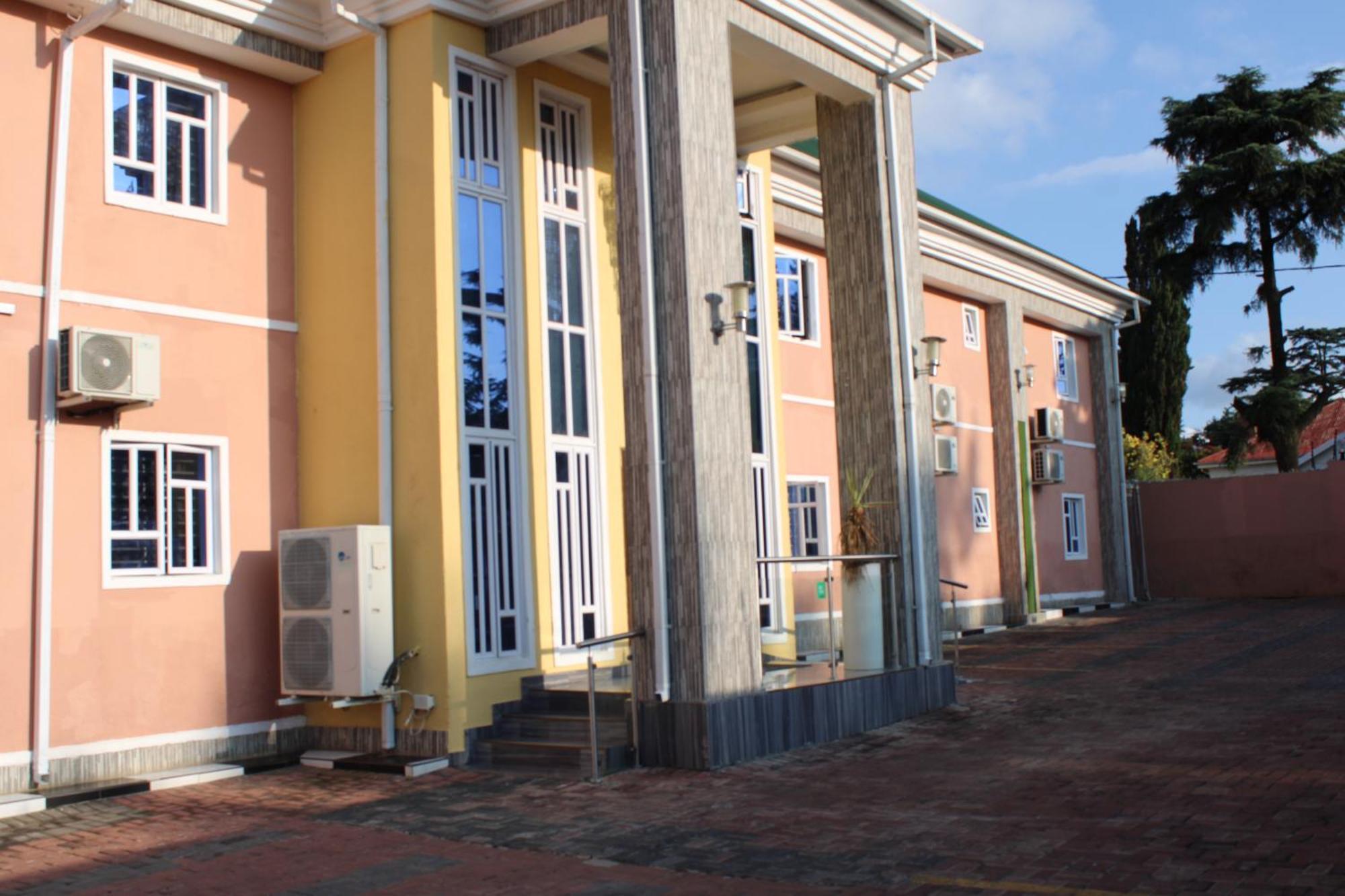 Hotel Gold Crown International 3*