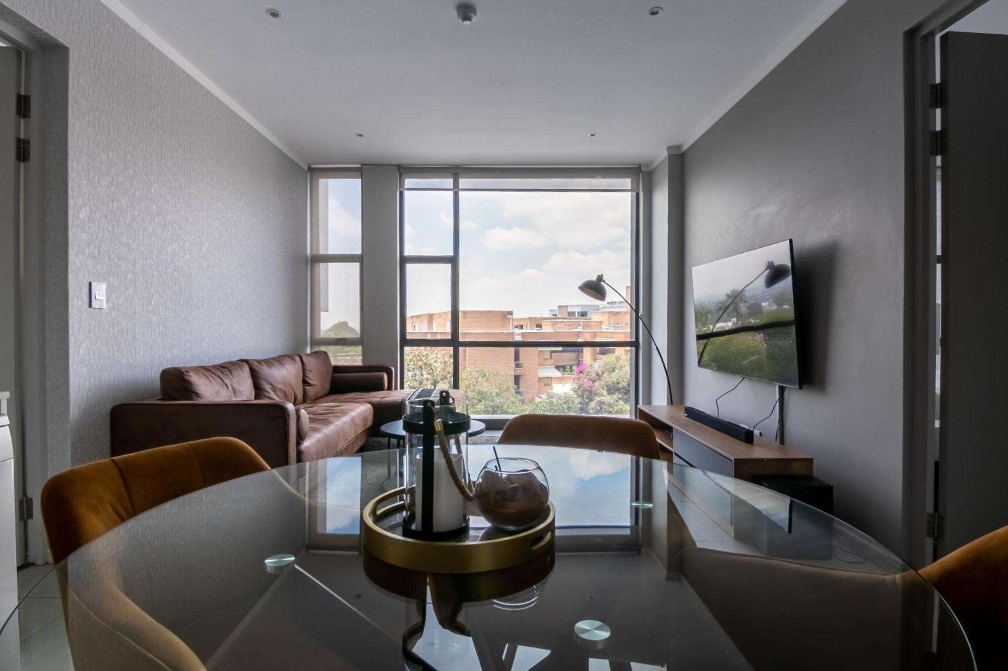 Sandton Smart Fifteen * Johannesburg