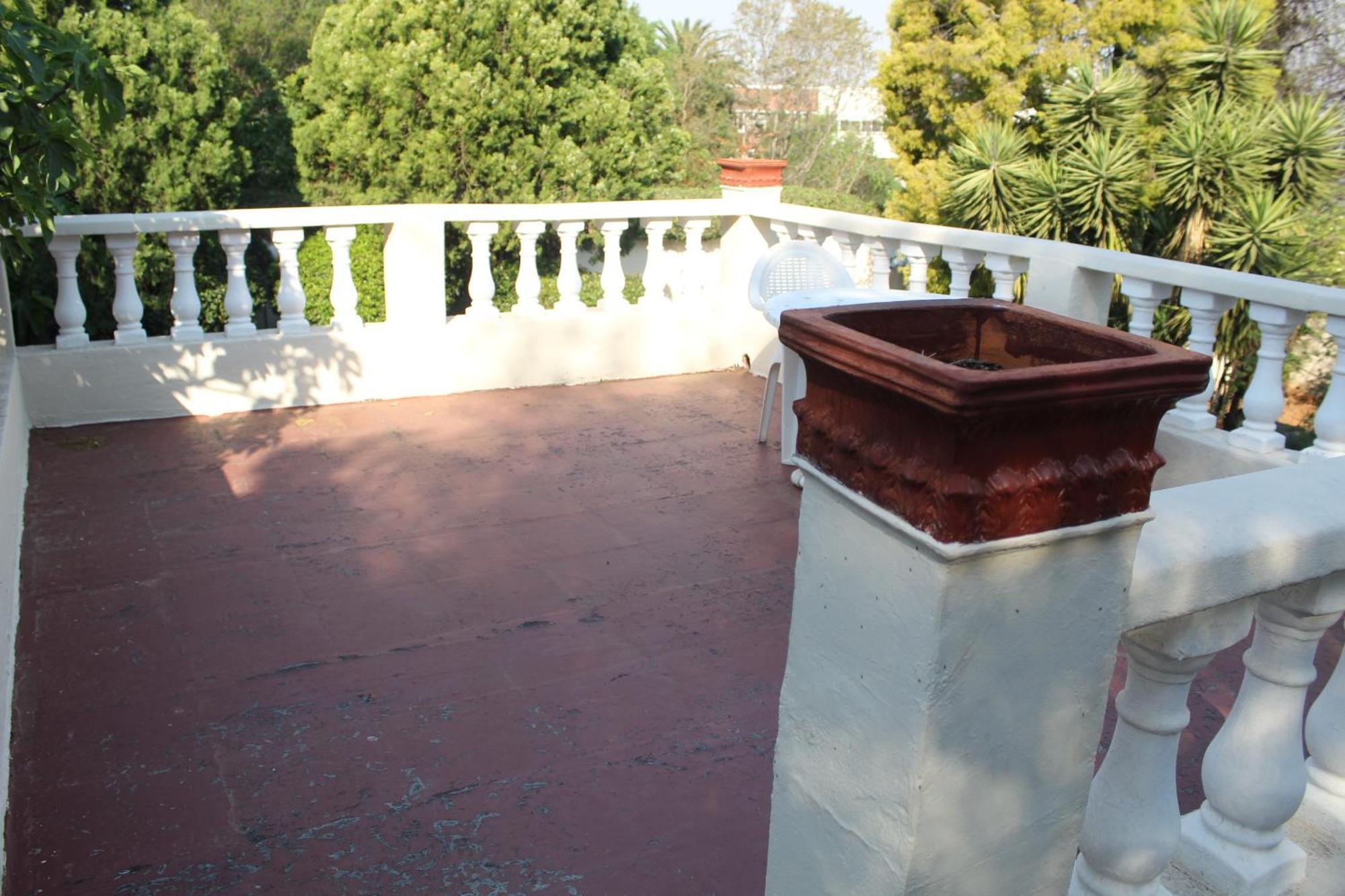 Deluxe 4 Bedroom Greek Apartment Johannesburg