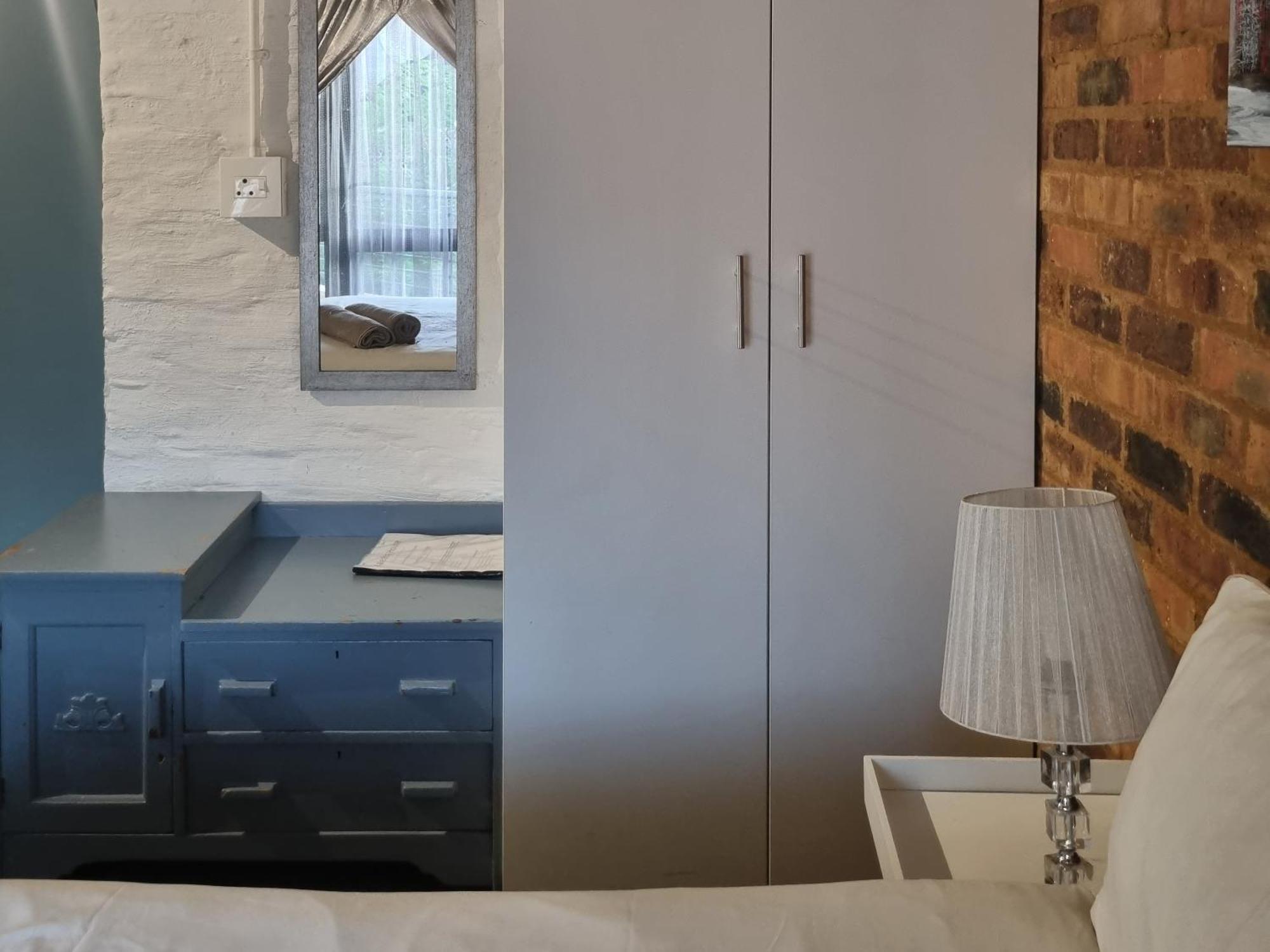Dimpho House In Vibey Maboneng Precinct Guest house *
