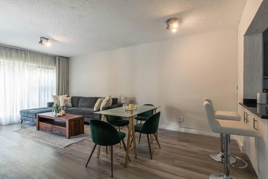 Apartment Luxury Sandton Johannesburg