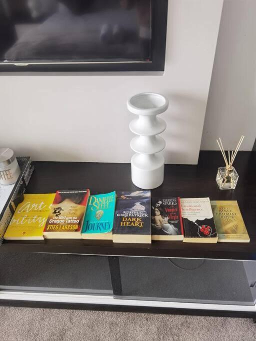 Exec @ Sandtonskye Apartamento Joanesburgo