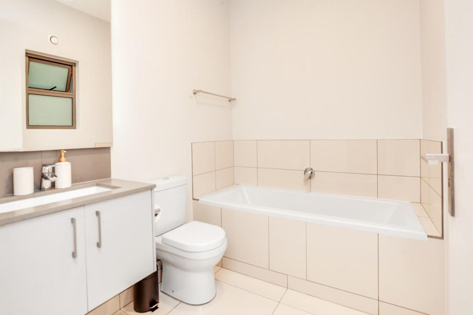Apartment Urban Oasis At The Median Johannesburg