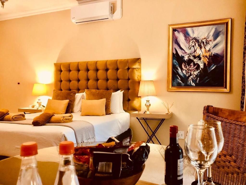 Guest house 27a On Angus Johannesburg