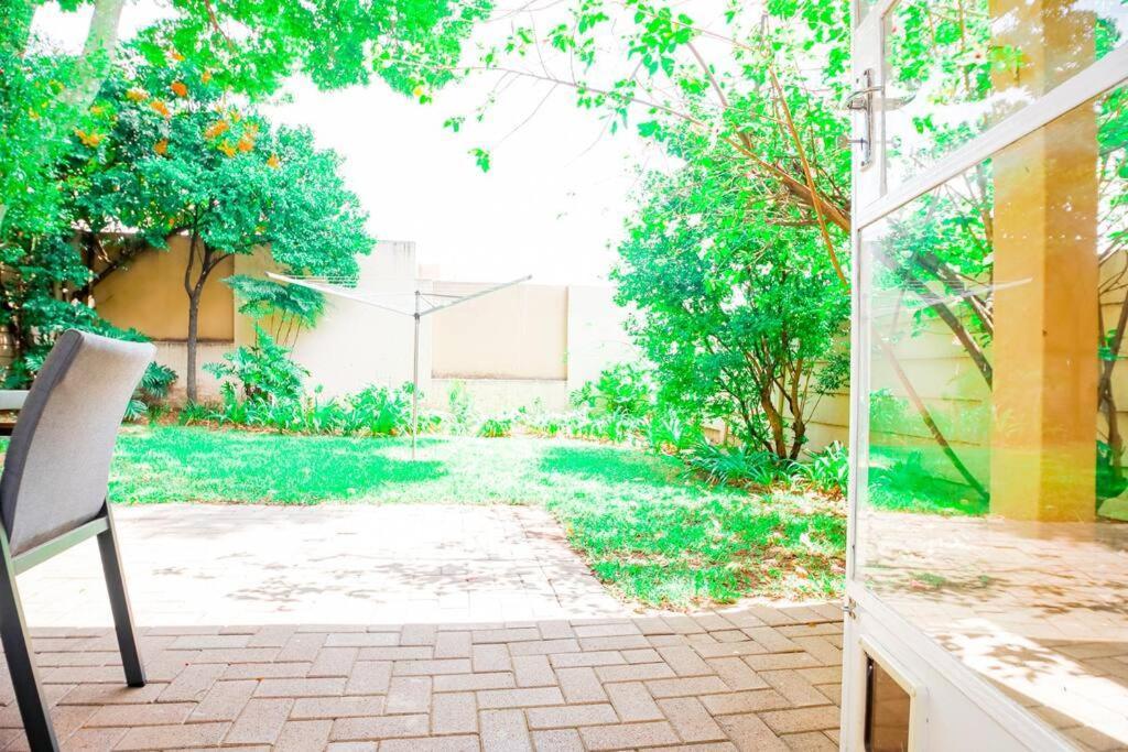 Apartment 2 Bedroom Sandton Johannesburg