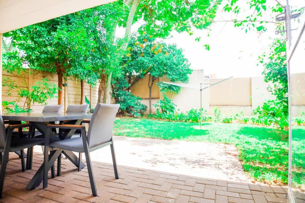 Apartment 2 Bedroom Sandton