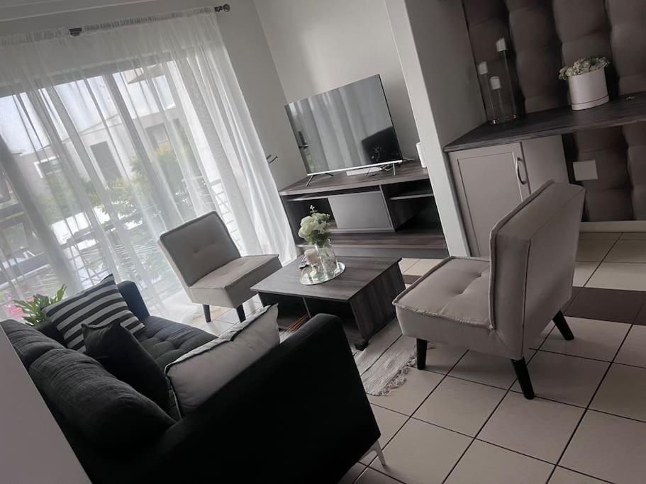 Mich's Haven. Apartment *