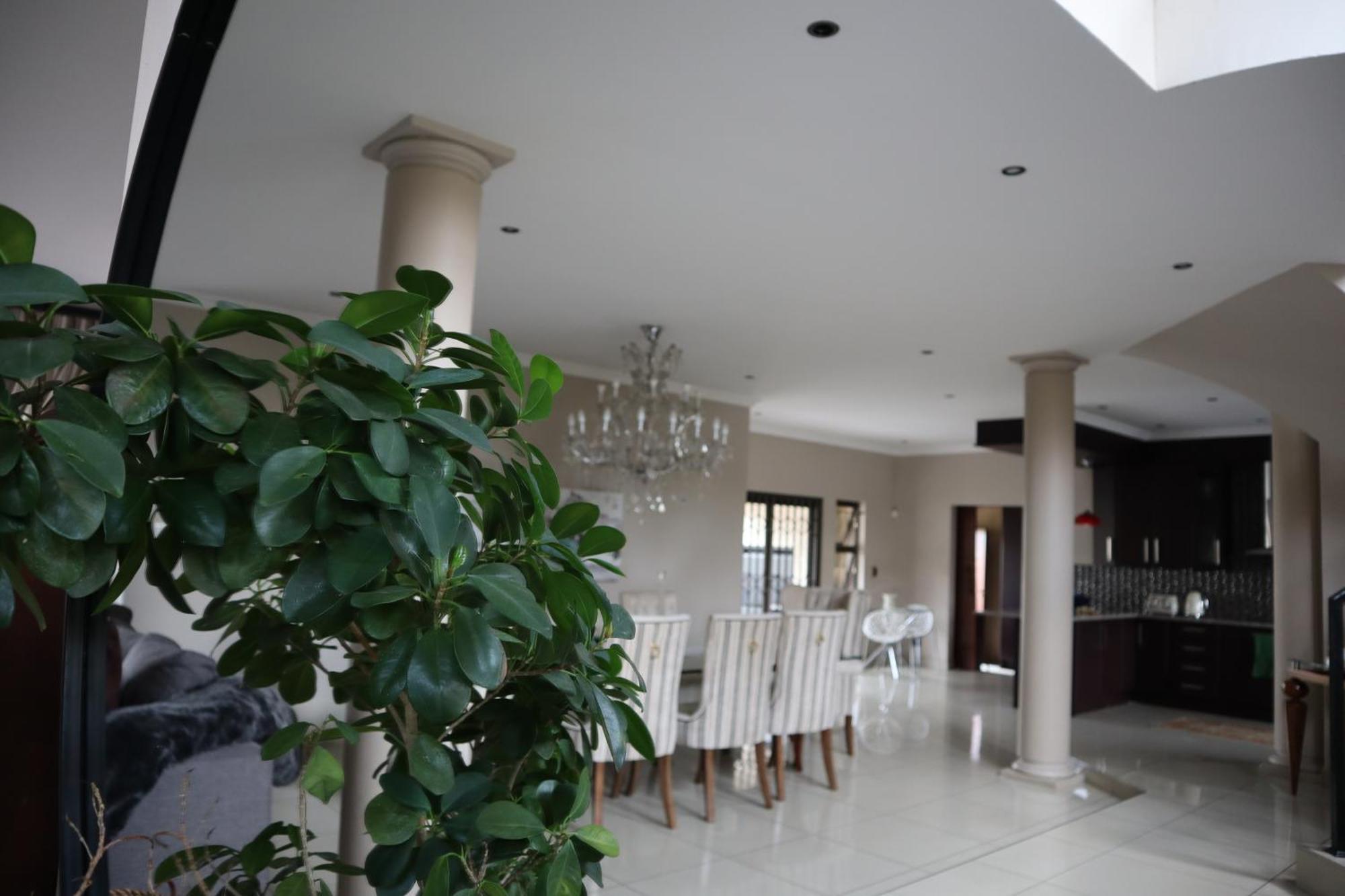 Tranquil View Villa Johannesburg