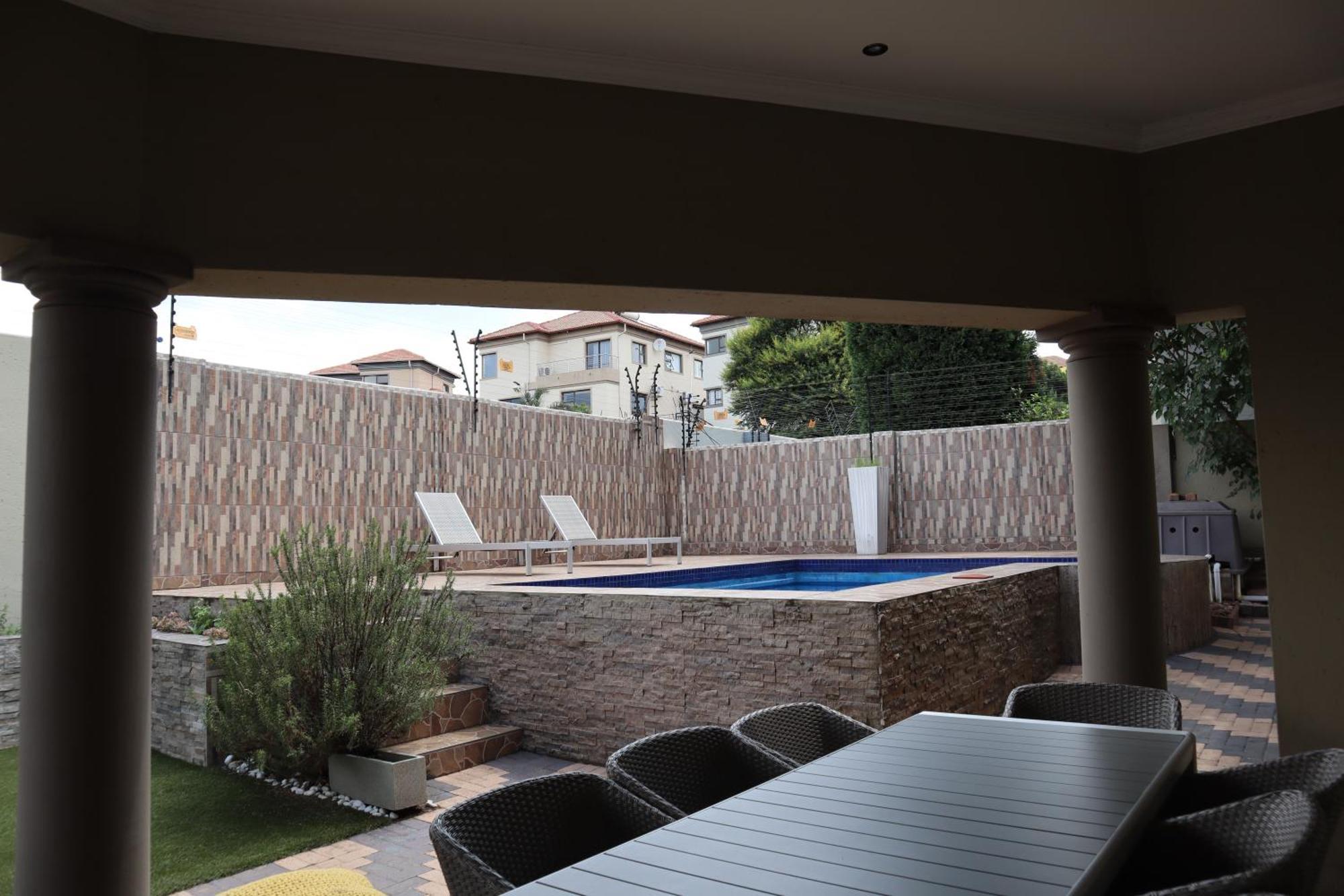 Tranquil View * Johannesburg