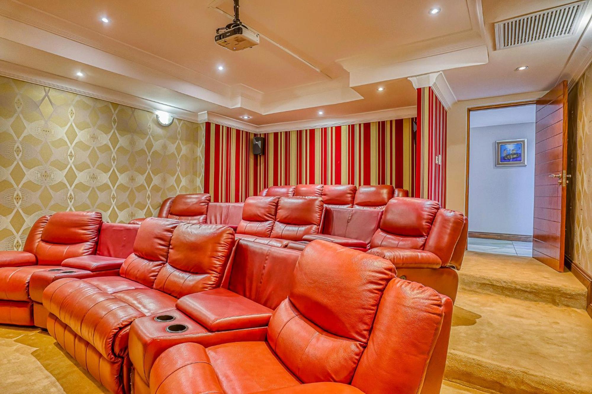 Tasha Luxury Suites, Lanseria Casa de hóspedes *