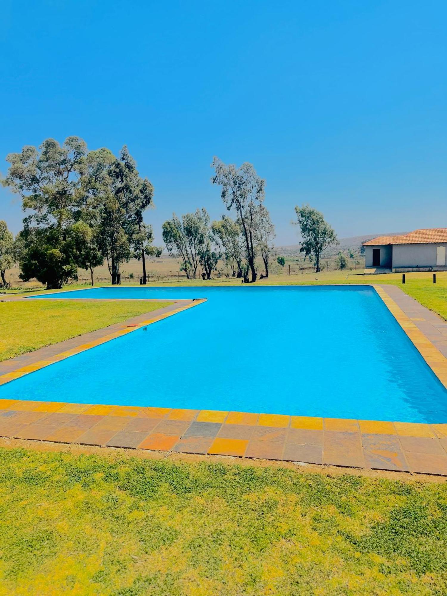 Resort Sekgome *