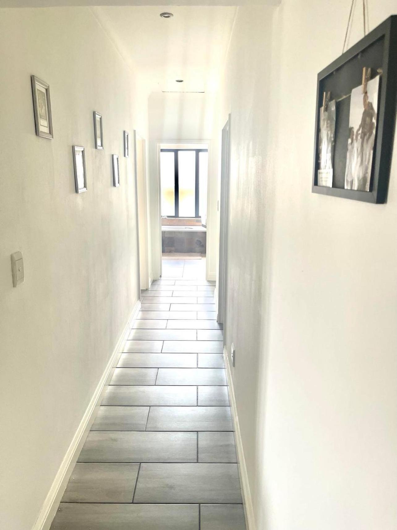Krjsa Townhouse -bryanston Apartamento