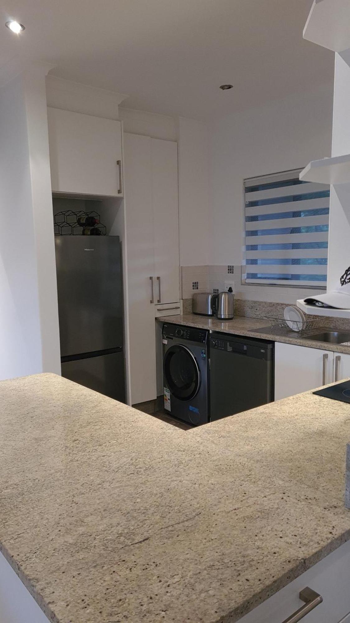 Krjsa Townhouse -bryanston