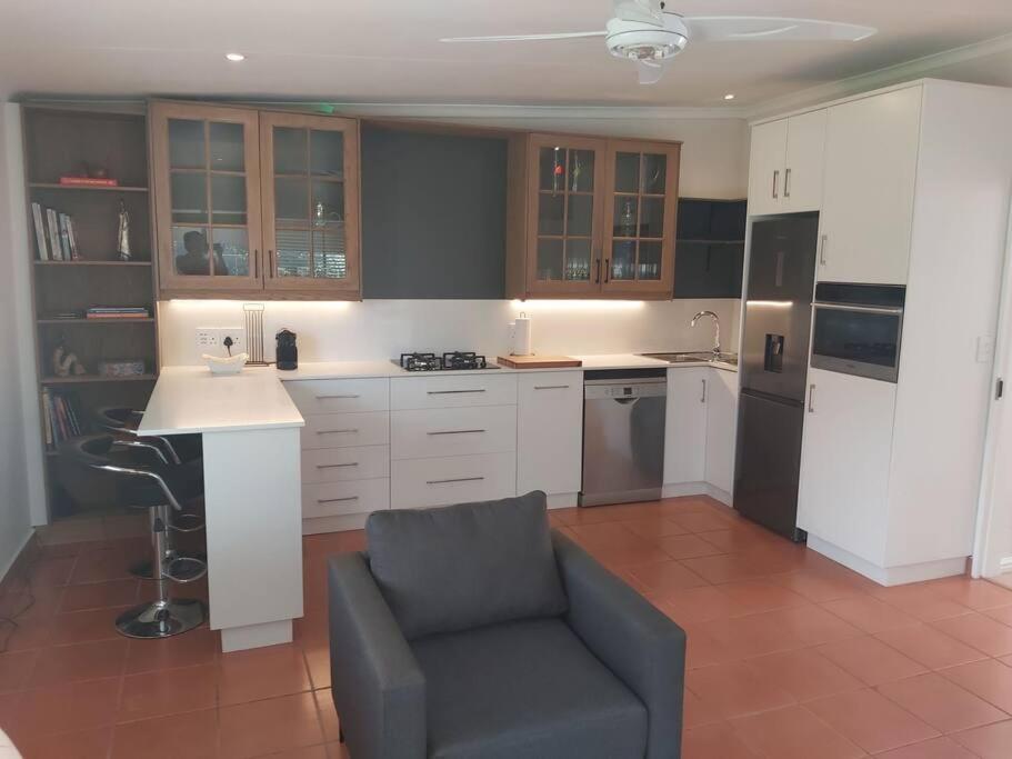 Fernpark Cottage, Fresh & Modern Apartment